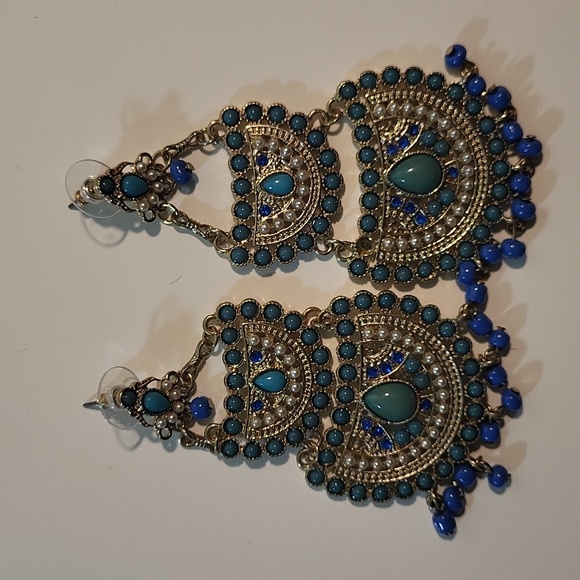 Beautiful Indian Earrings - Picture 2 of 5